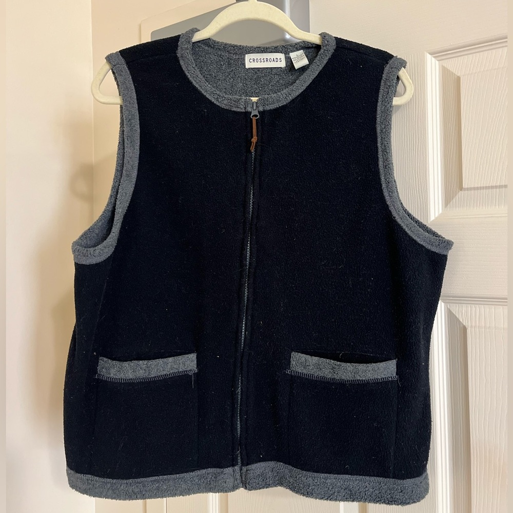 Crossroads zip up vest